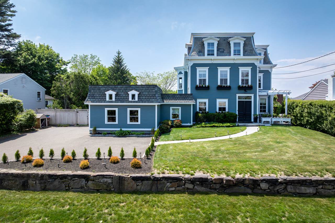 1249 Shippan Avenue - Photo 1