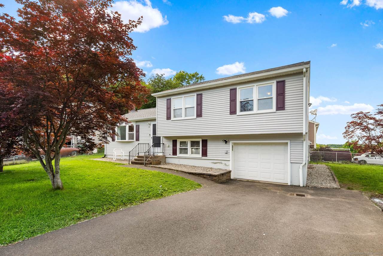 8 Roberta Drive - Photo 1