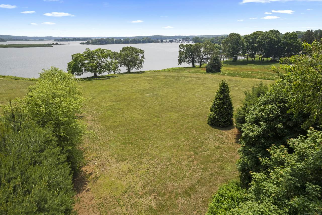 7 Foxboro Road - Photo 1