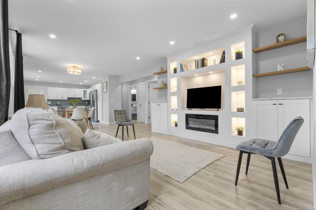 21 Alma Avenue - Photo 1