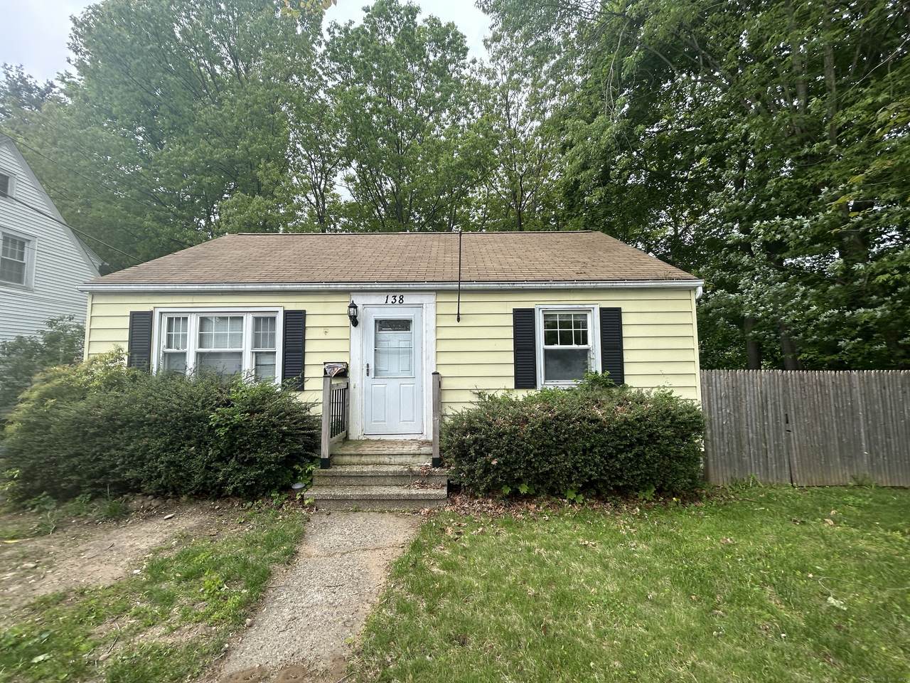138 Radnor Avenue - Photo 1