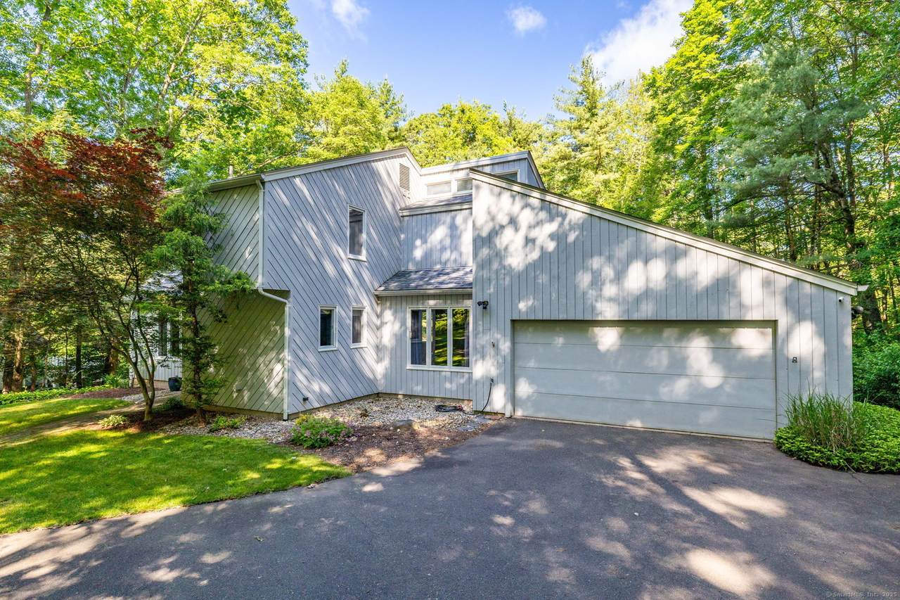 20 Roundhill Road - Photo 1