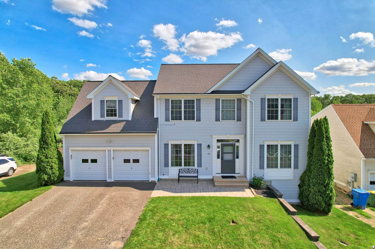 280 Ridgefield Avenue - Photo 1