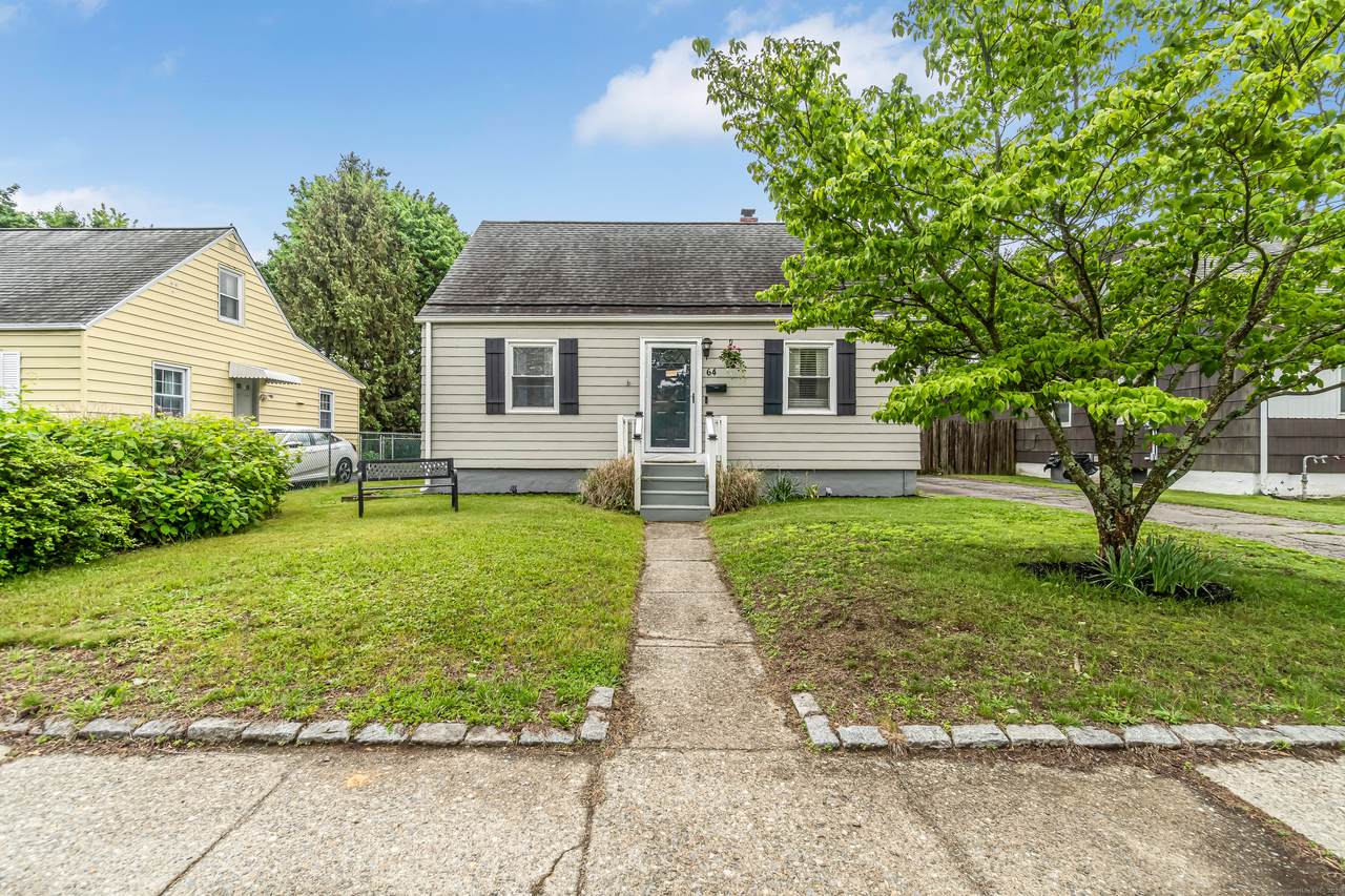 64 Sunset Avenue - Photo 1