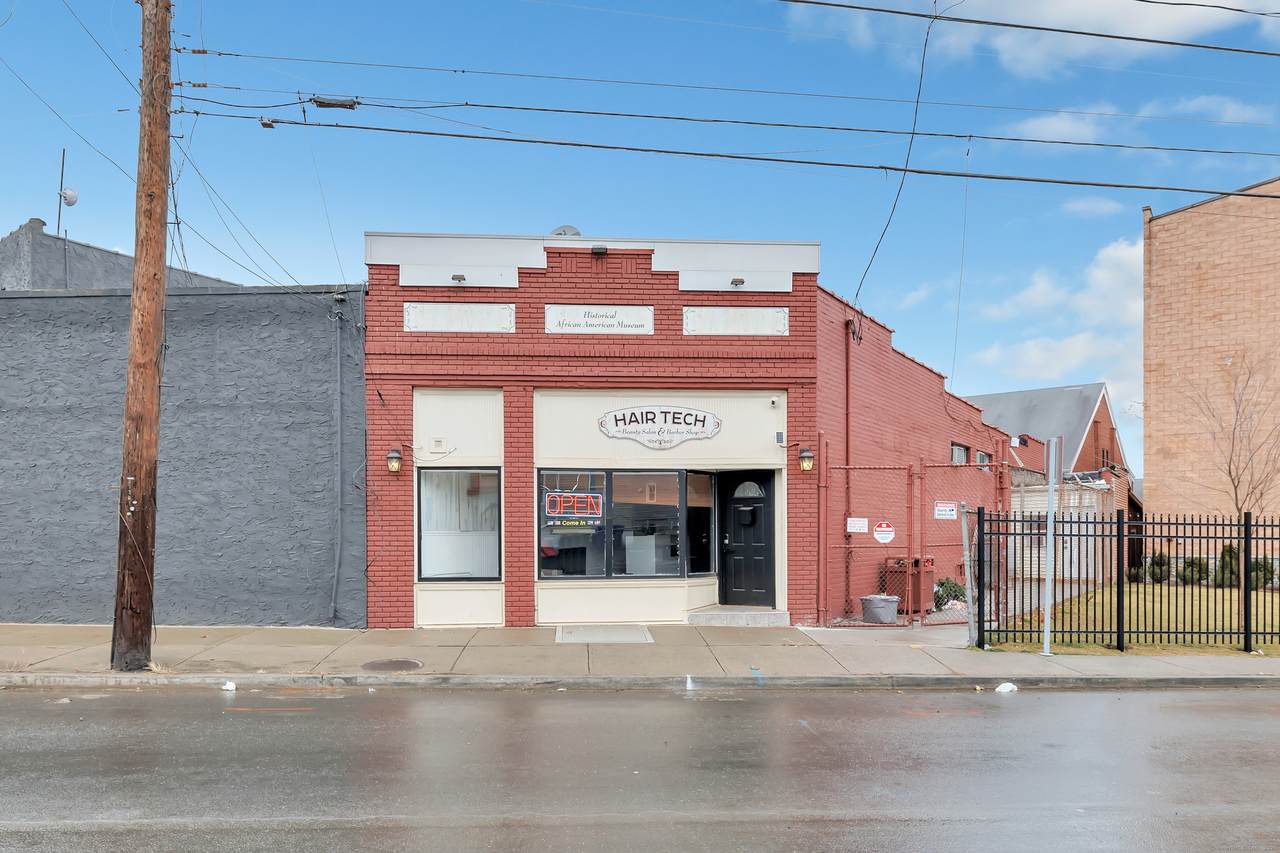 6 Woodward Avenue - Photo 1