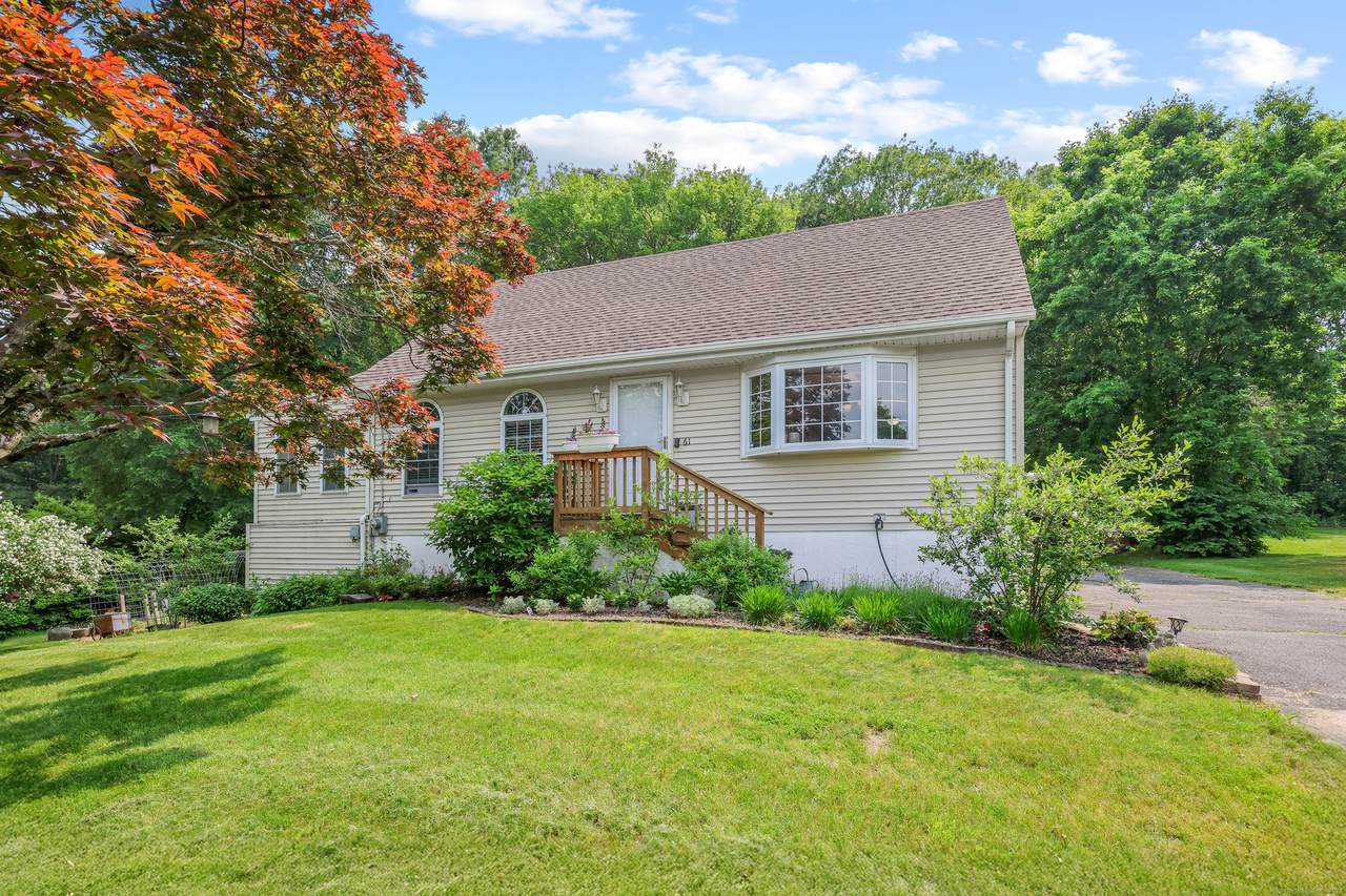 61 Hillcrest Drive - Photo 1