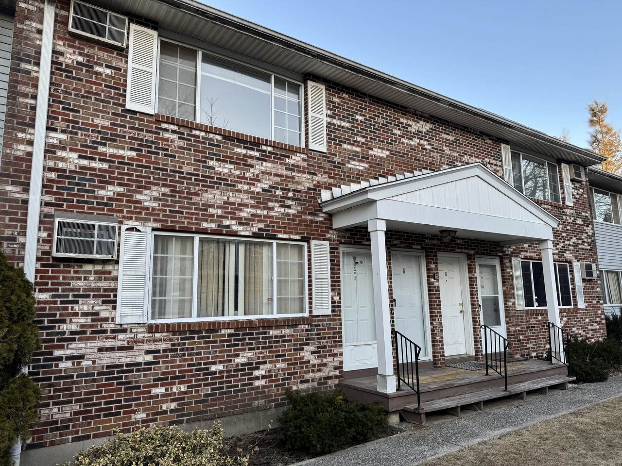 81 Chipman Street - Photo 1