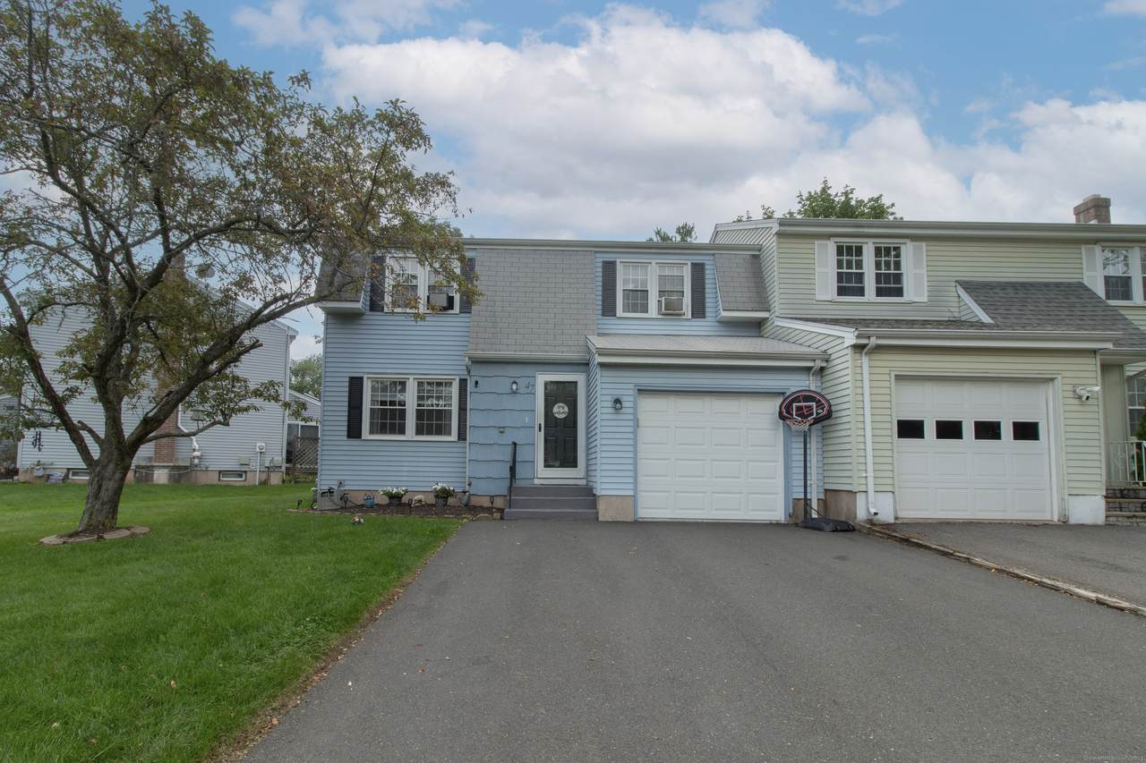 47 Pebble Drive - Photo 1