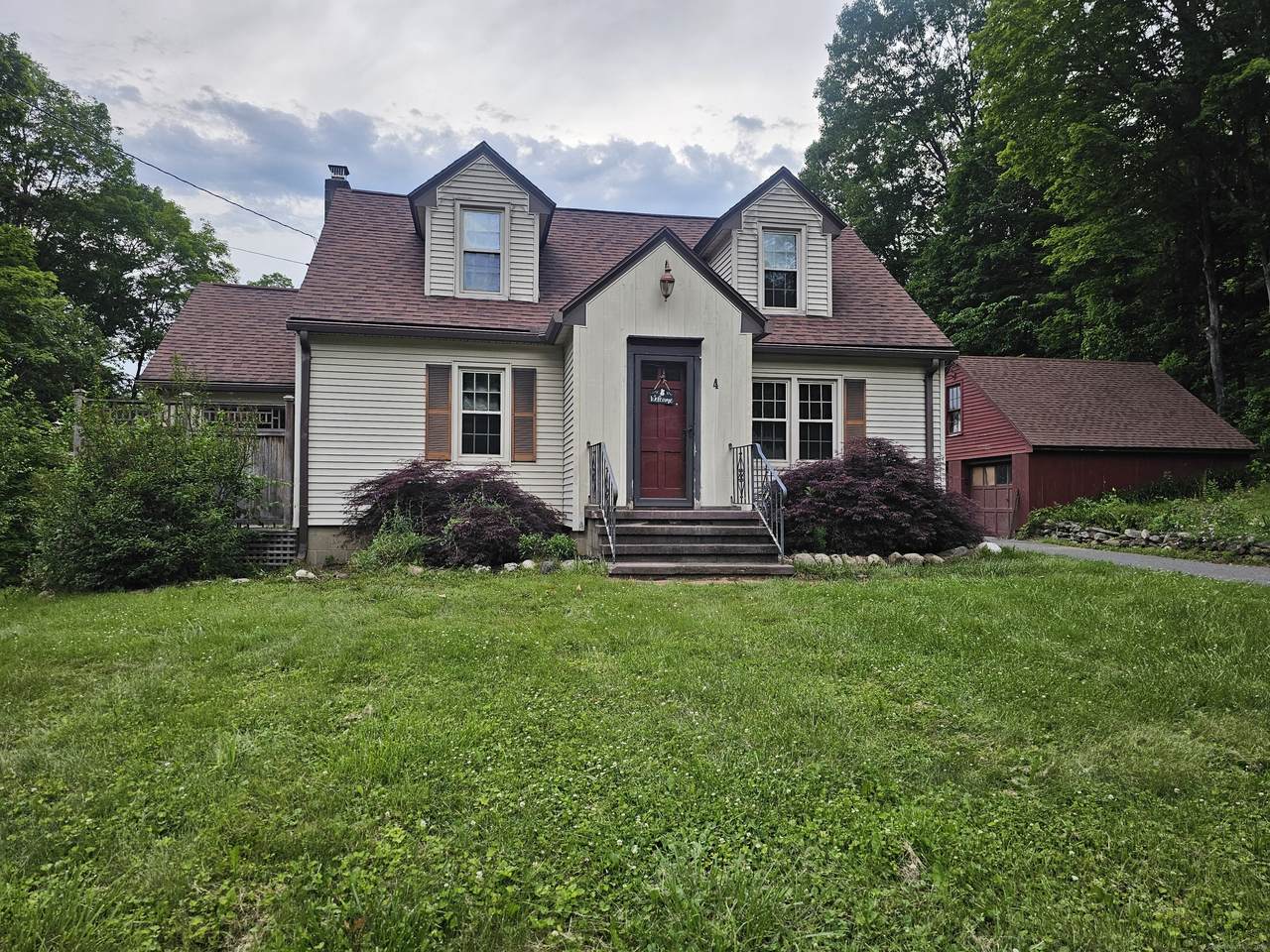 4 Hazel Plain Road - Photo 1