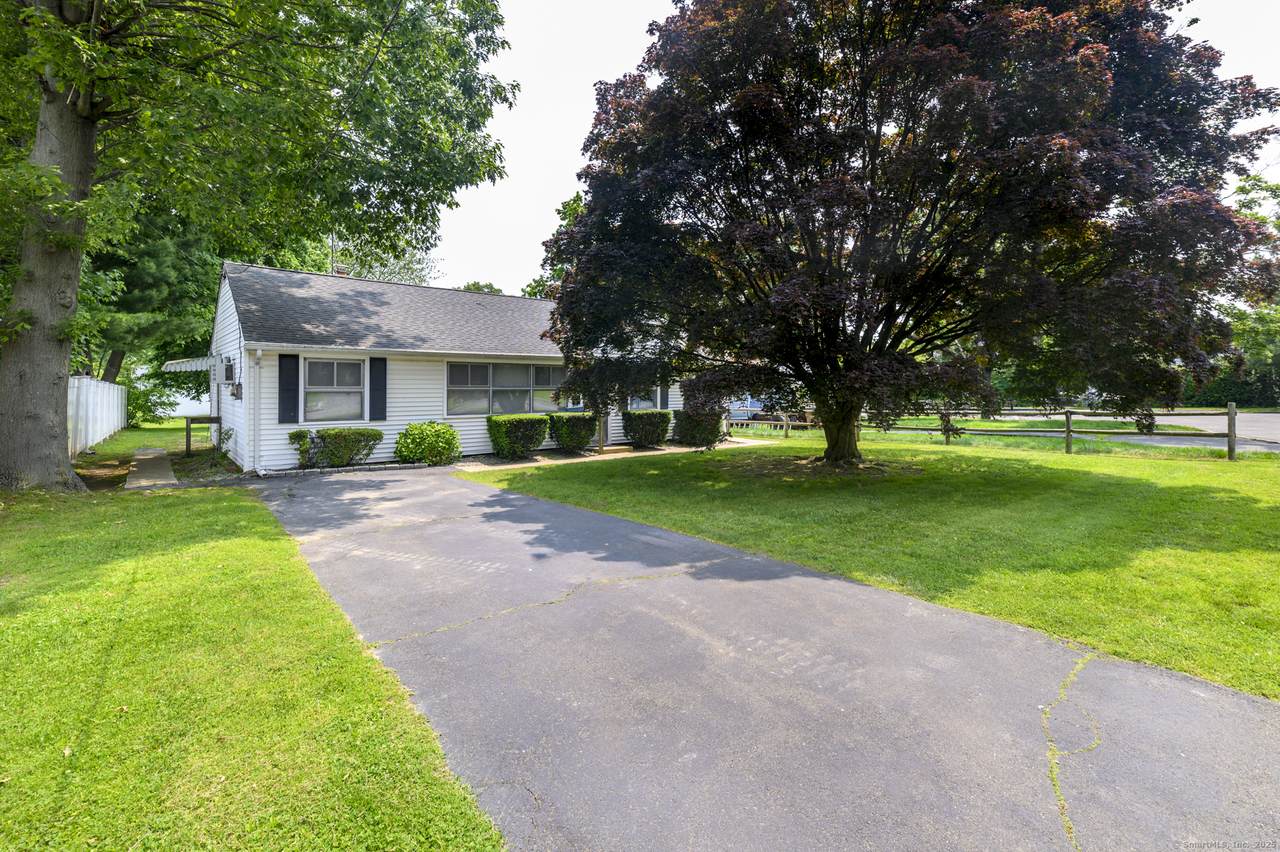 39 Hearthstone Court - Photo 1