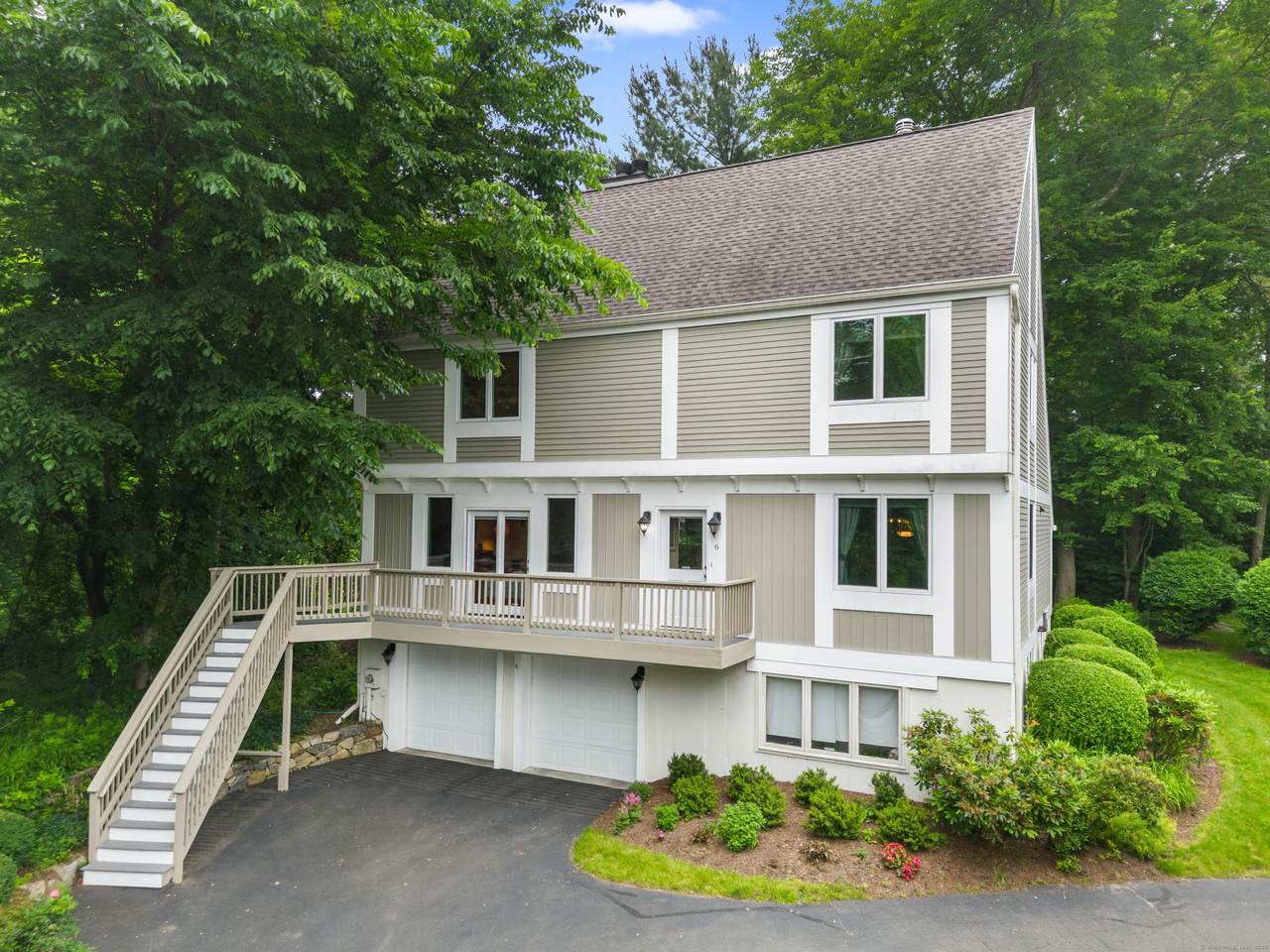 212 Richards Avenue - Photo 1