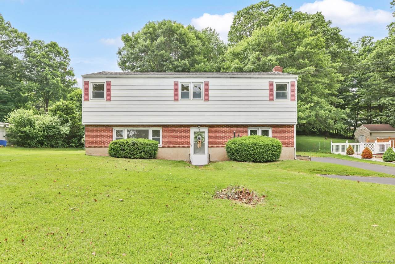 4 Ridgeland Road - Photo 1