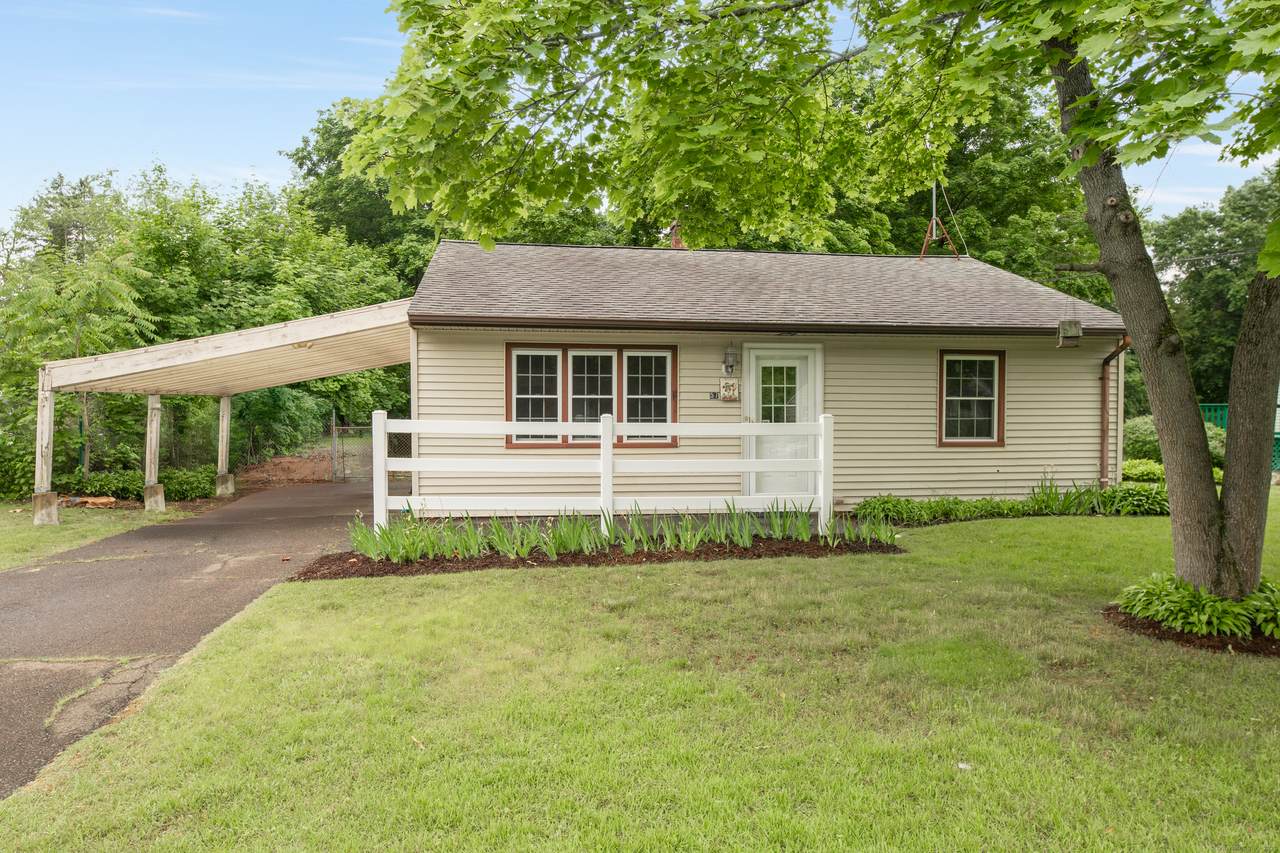 57 Hellstrom Road - Photo 1