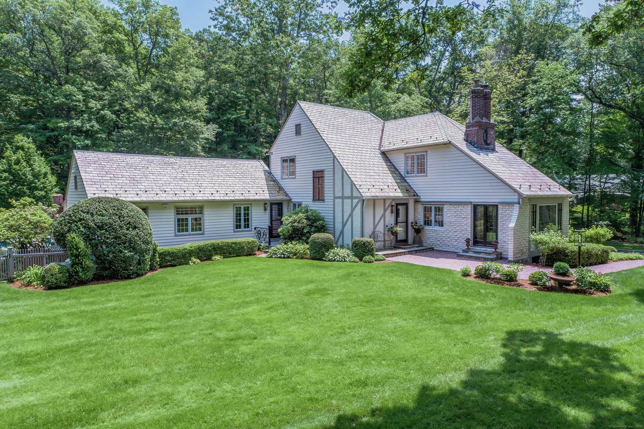 107 New Canaan Road - Photo 1