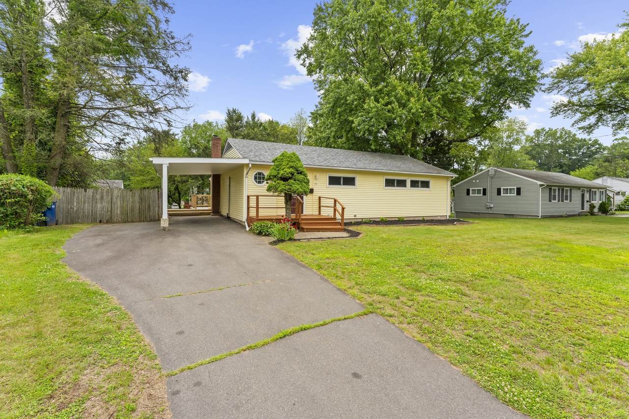 71 Green Manor Avenue - Photo 1