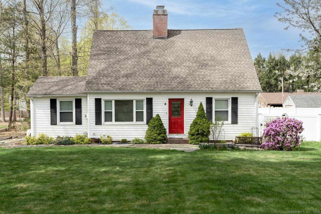 99 Lincoln Street - Photo 1