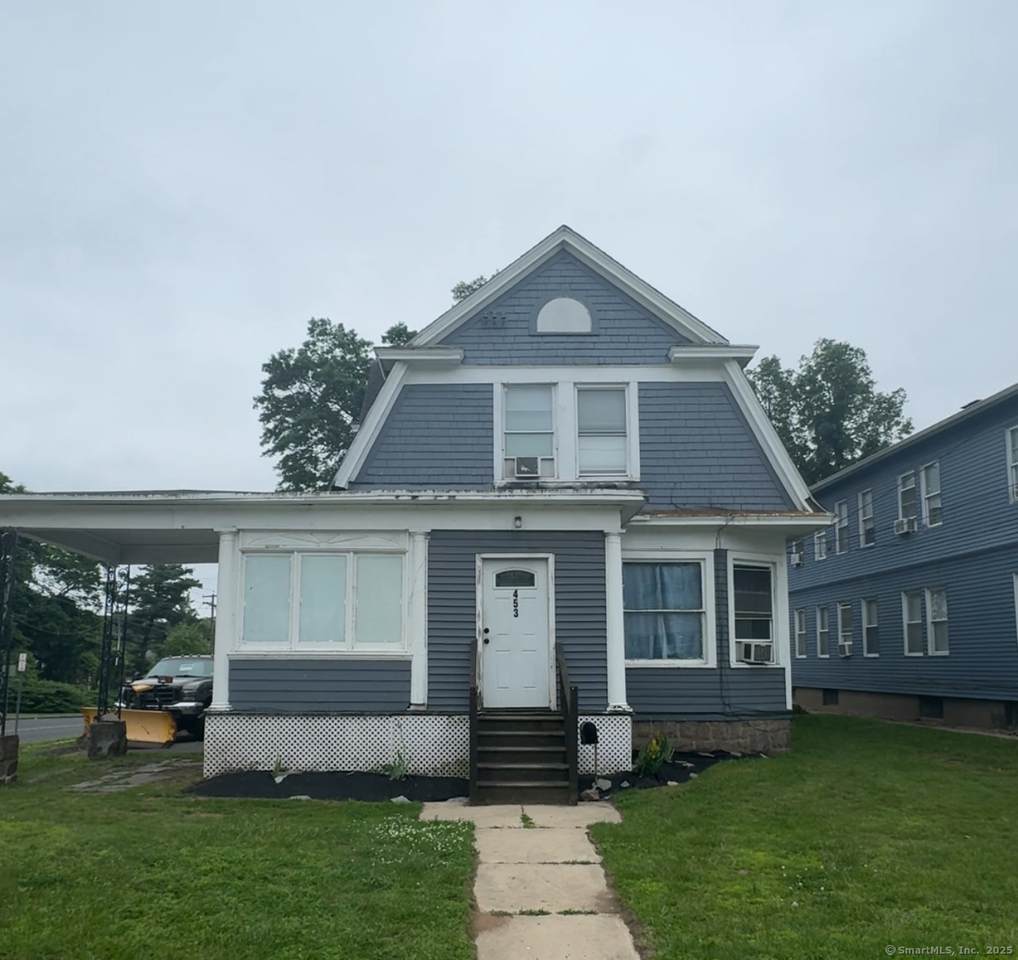 453 Burnside Avenue - Photo 1