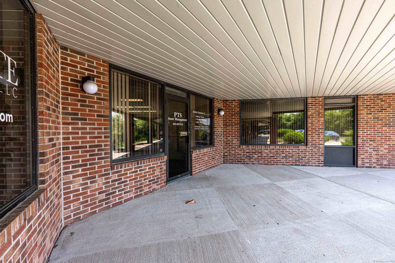 565 Washington Avenue - Photo 1