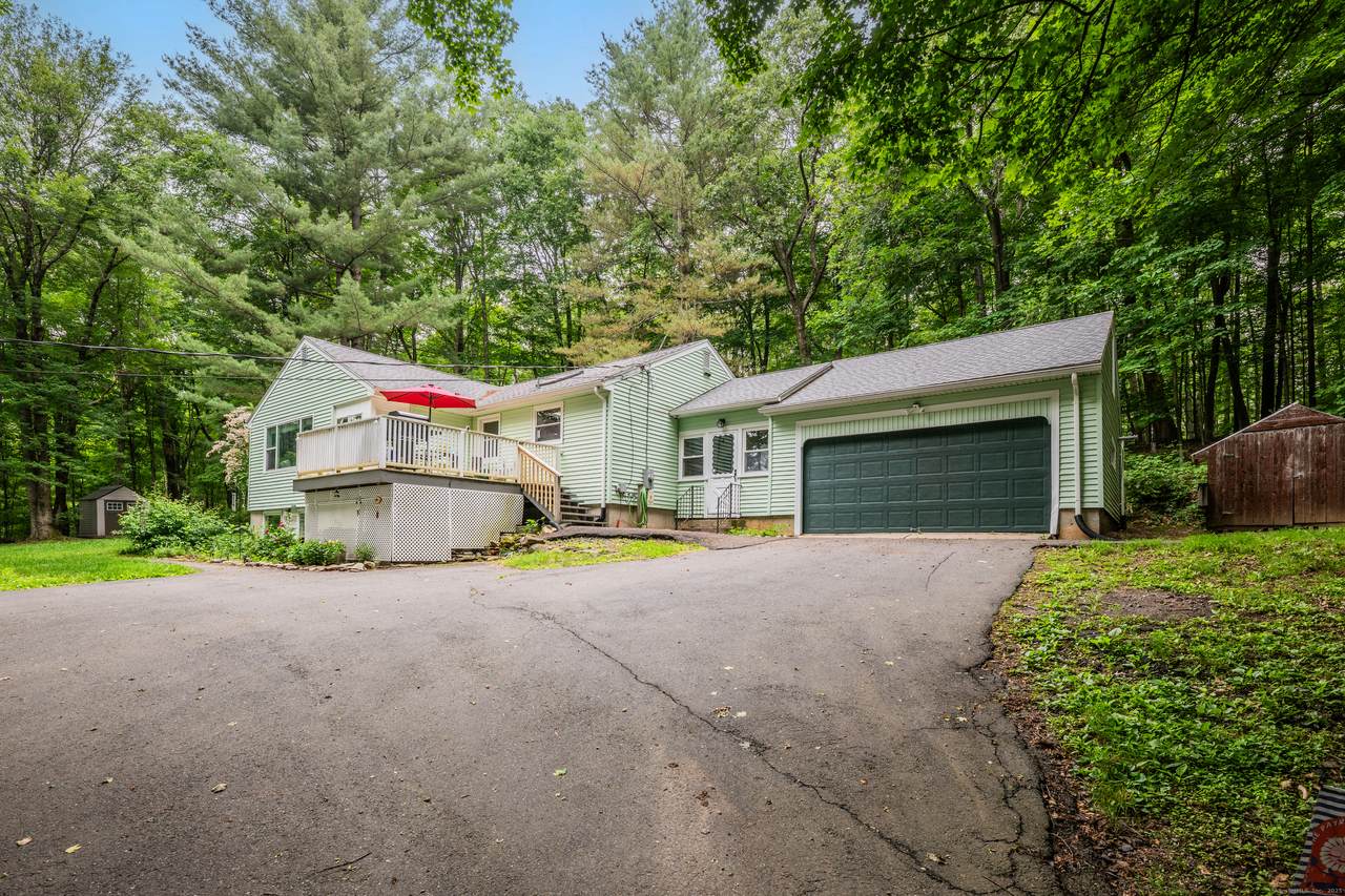 98 Torrington Avenue - Photo 1