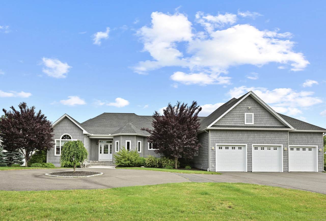 8 Amolia Farms Road - Photo 1