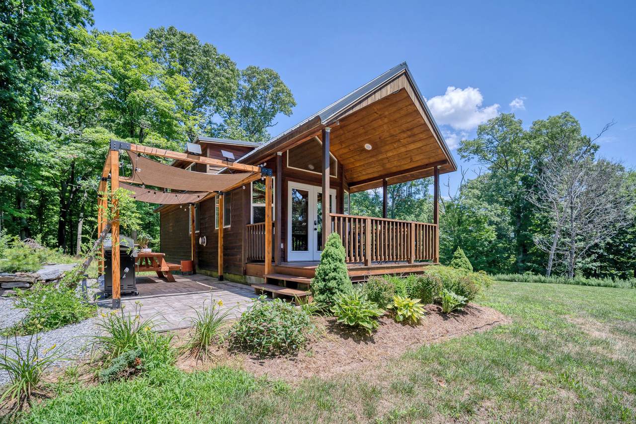 96 Goose Hill Road - Photo 1