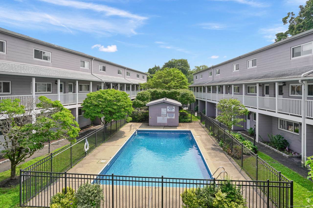 4 Union Avenue - Photo 1