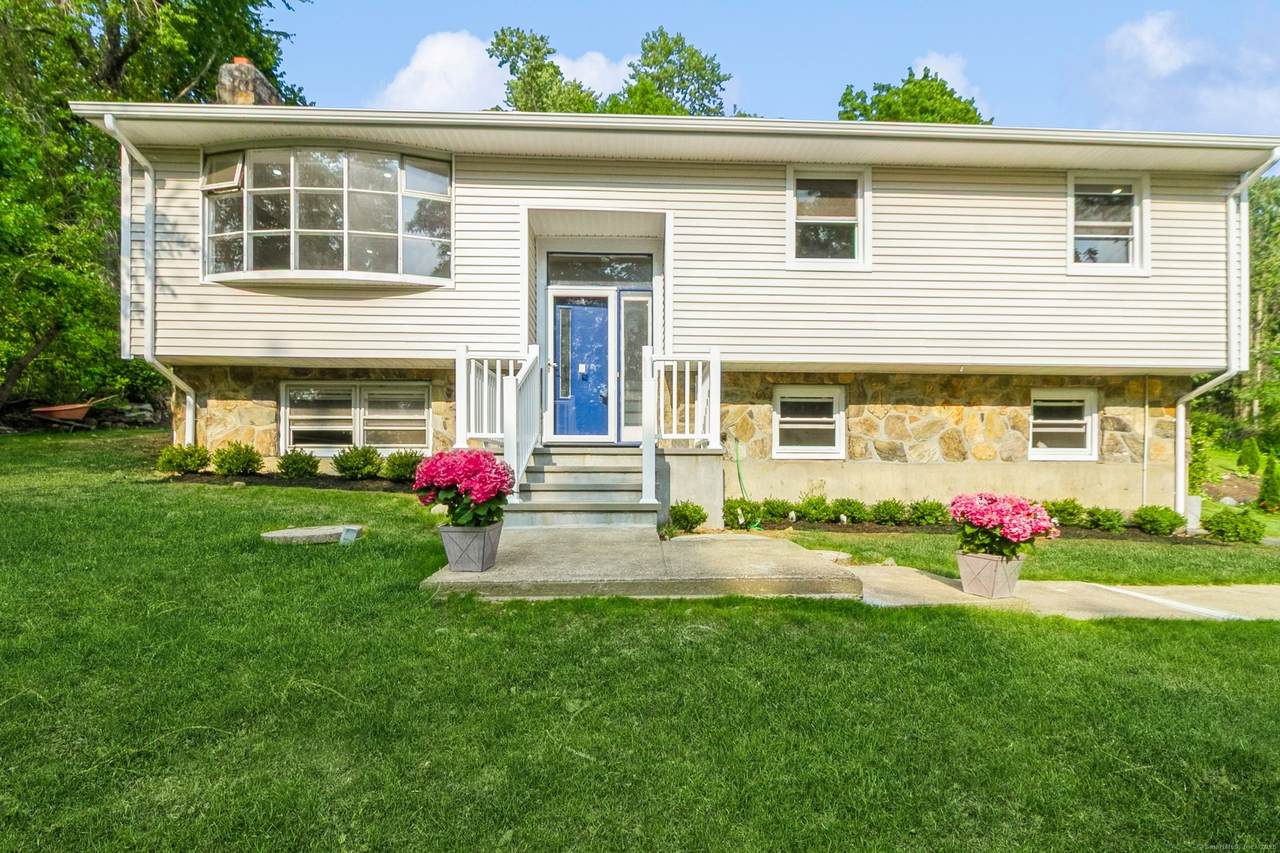 8 Laurel Drive - Photo 1