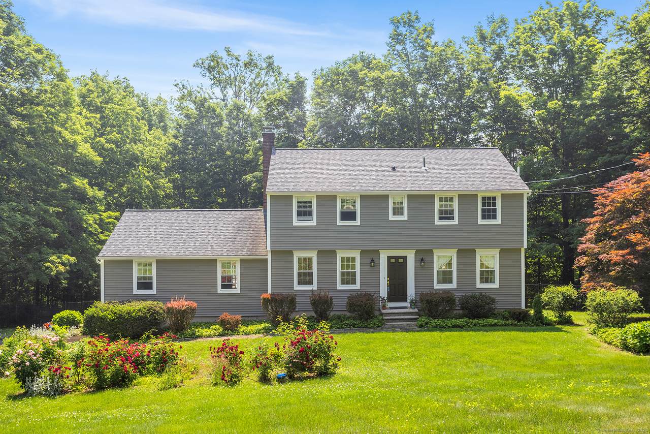 97 Wildwood Circle - Photo 1