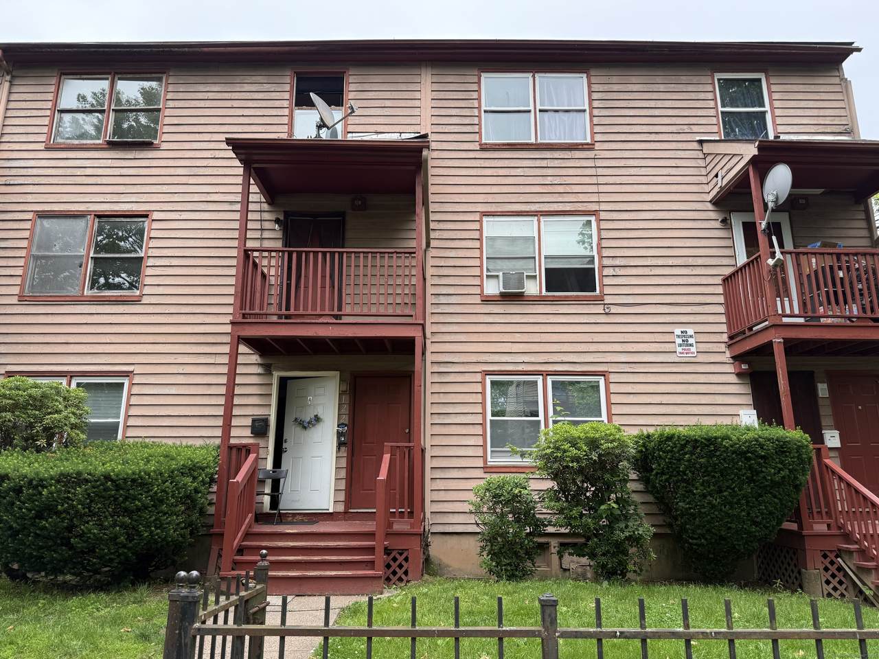 122 Clark Street - Photo 1