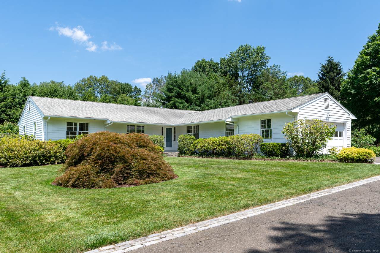 173 Russet Road - Photo 1