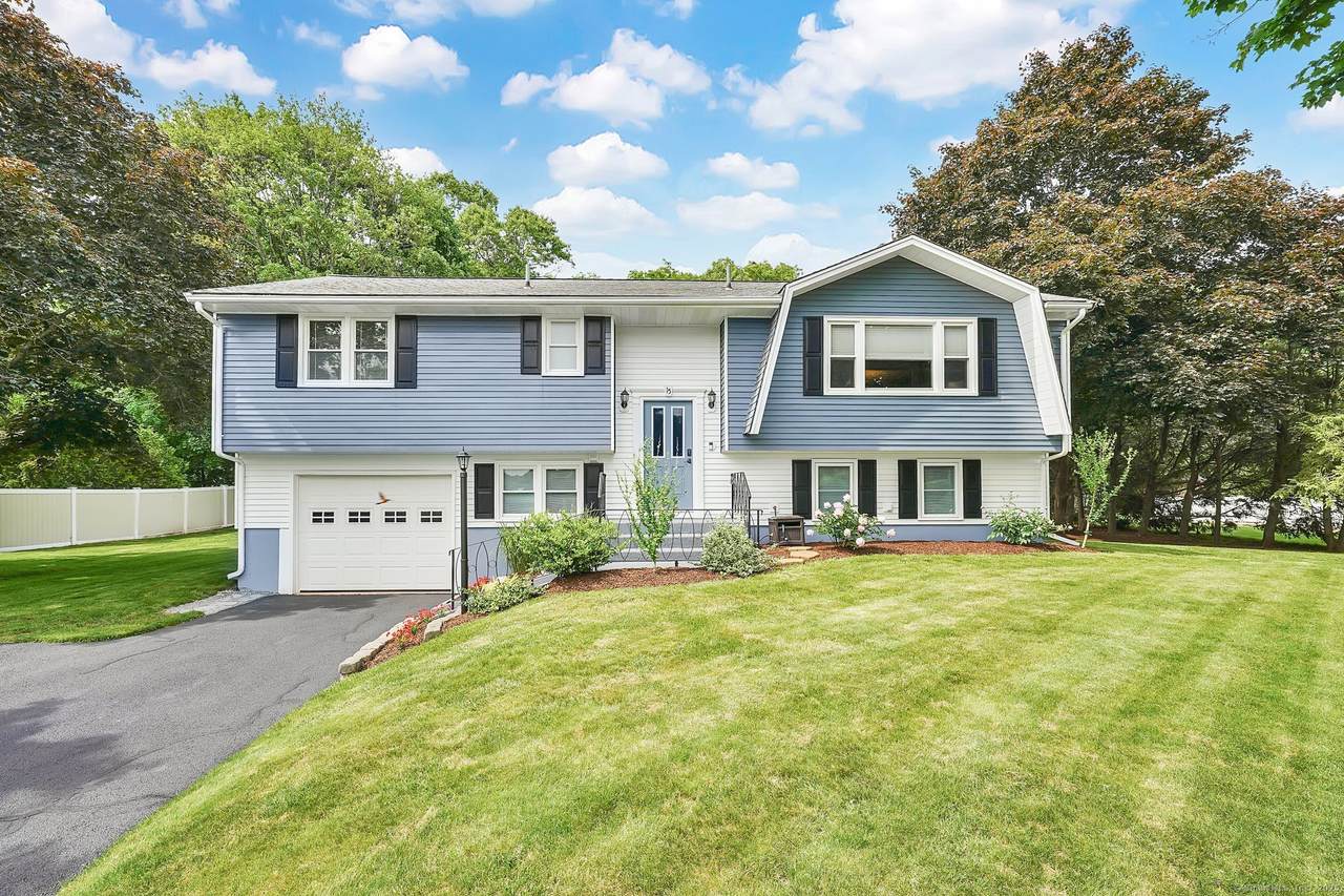 15 Farms Drive - Photo 1