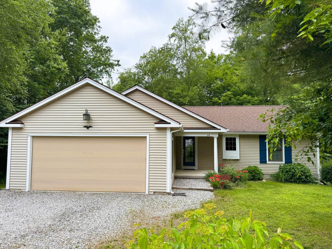 24 Alger Road - Photo 1