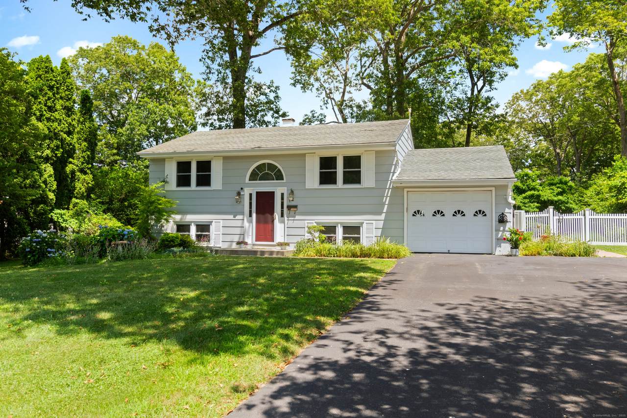 12 Cedar Lane - Photo 1
