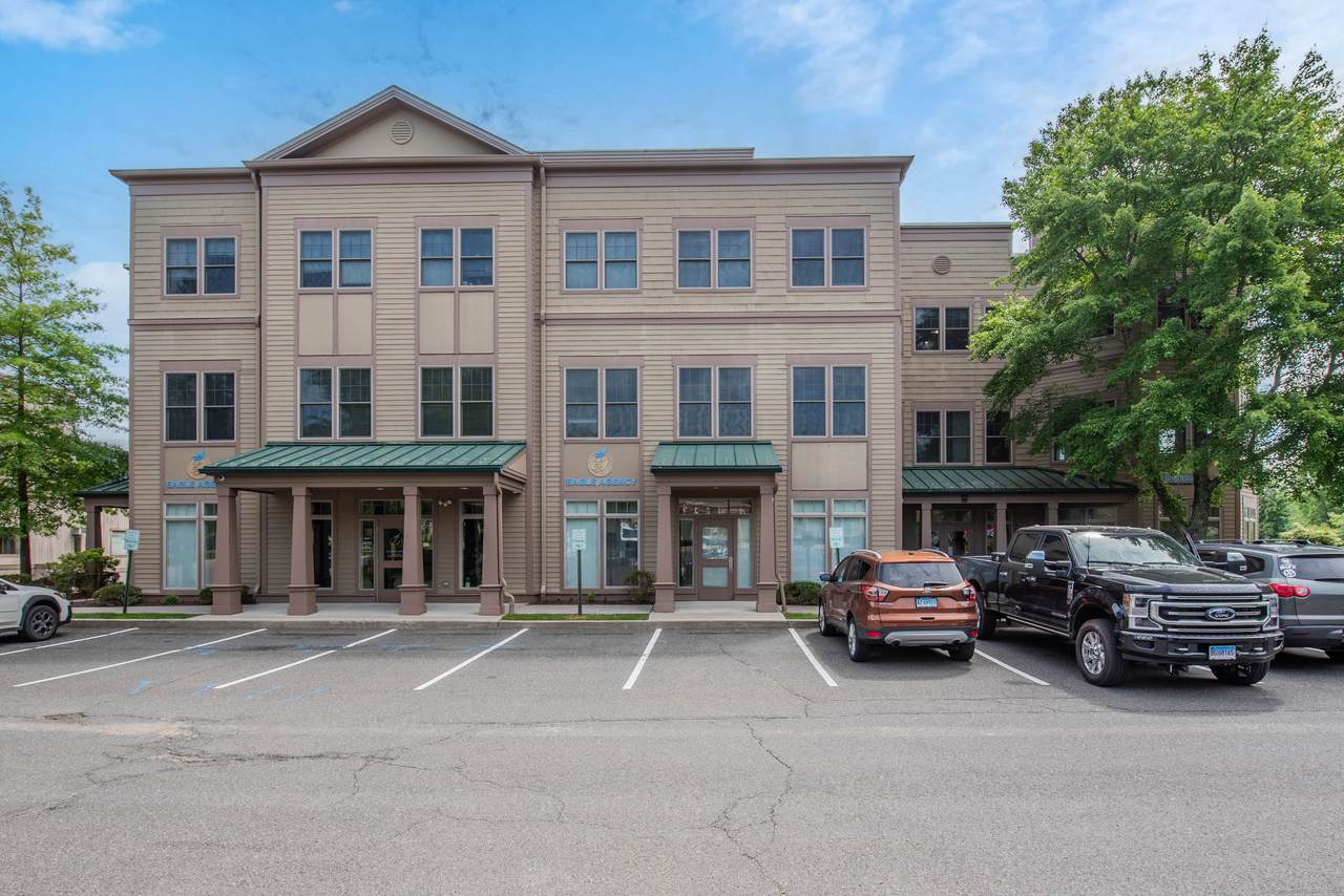 466 Heritage Road - Photo 1