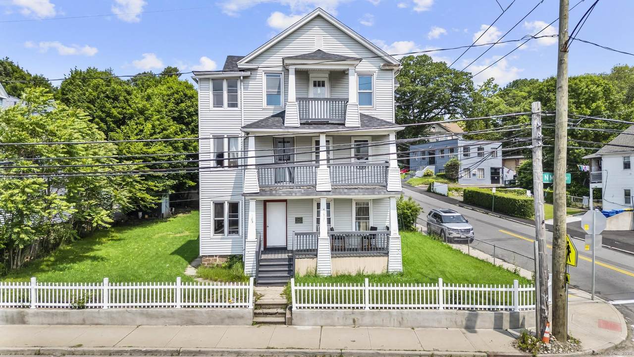 1105 Main Street - Photo 1