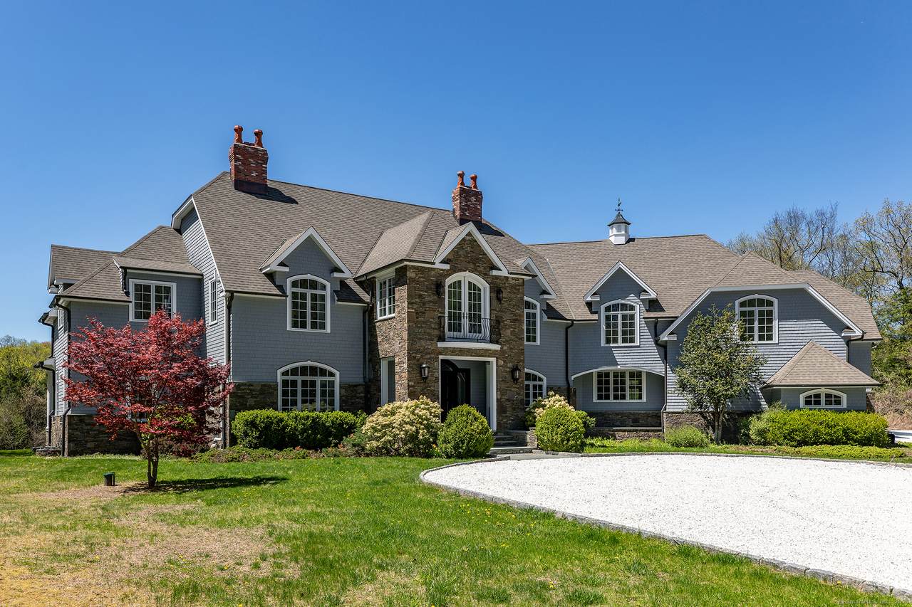 247 Roxbury Road - Photo 1