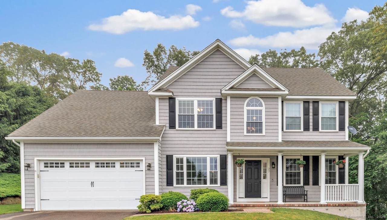 27 Bartlett Lane - Photo 1
