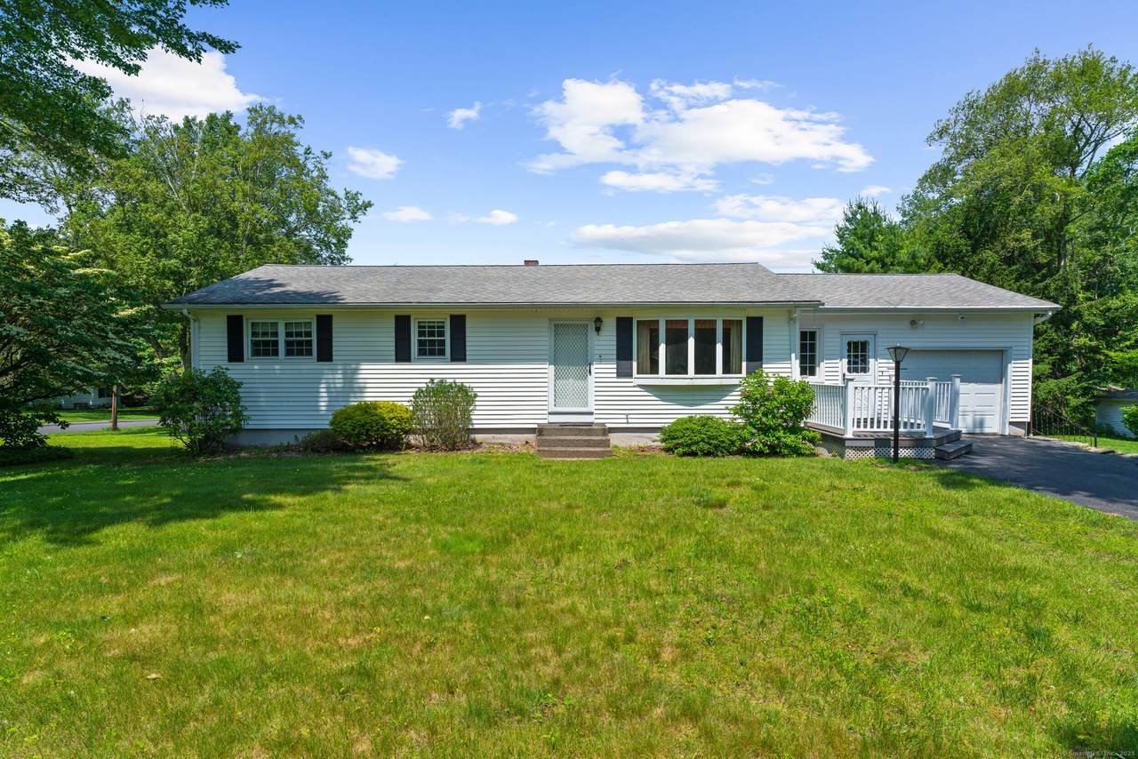 2 Delores Court - Photo 1