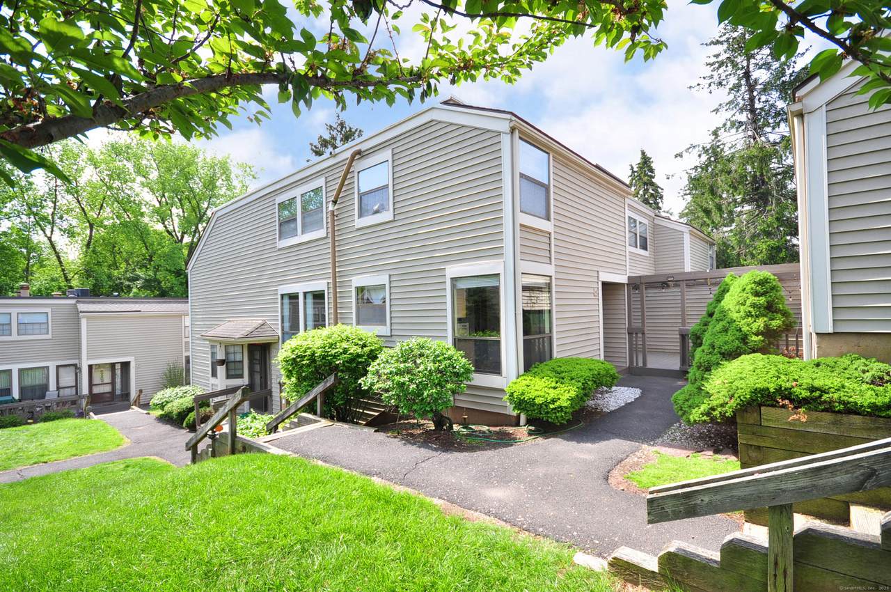 4 Beecher Lane - Photo 1