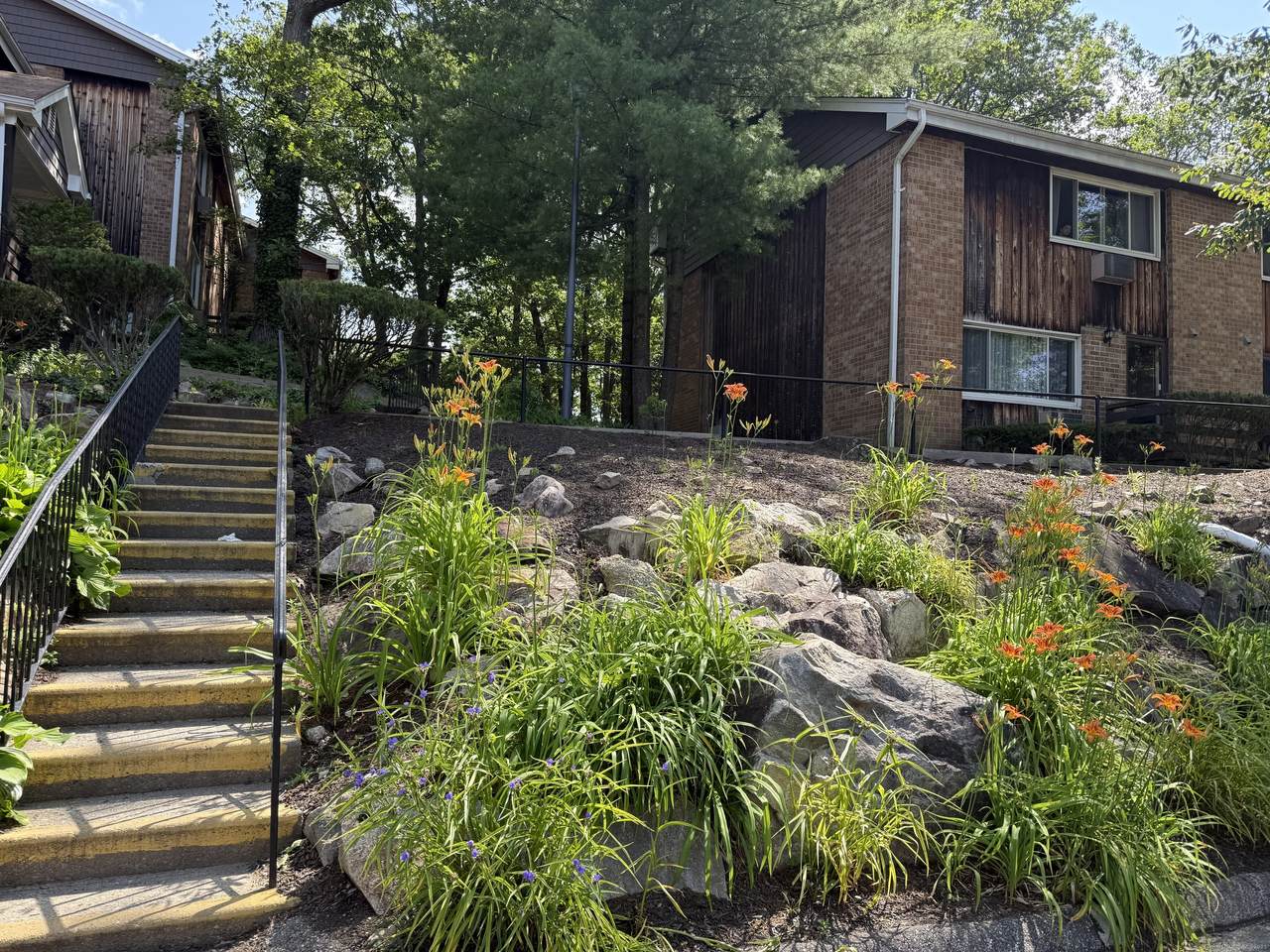 333 Vincellette Street - Photo 1