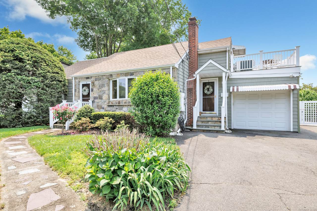 16 Senga Road - Photo 1