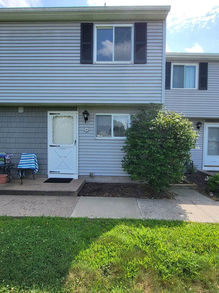 16 Seymour Road - Photo 1