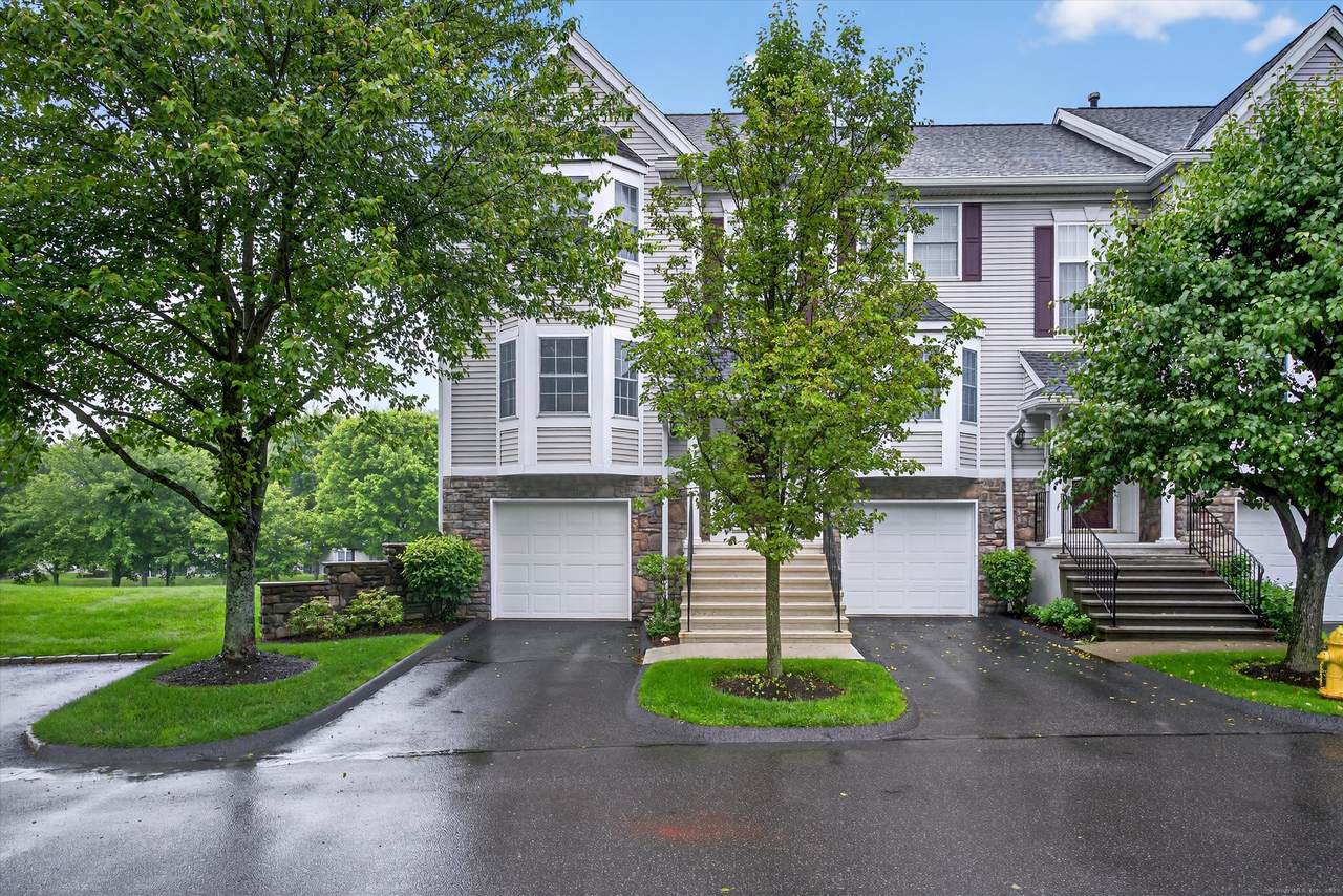 1401 Pinnacle Way - Photo 1