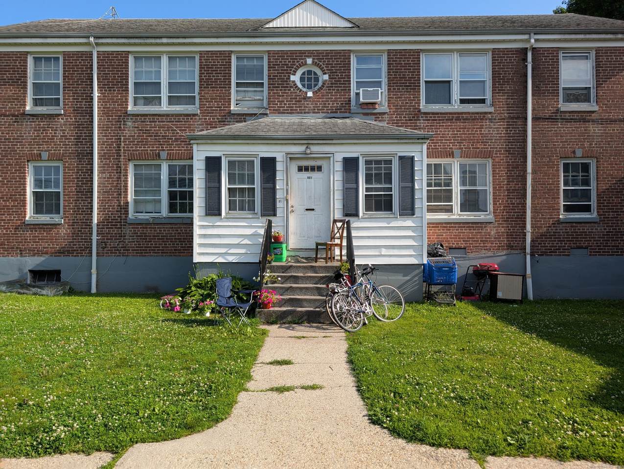 901 William Street - Photo 1