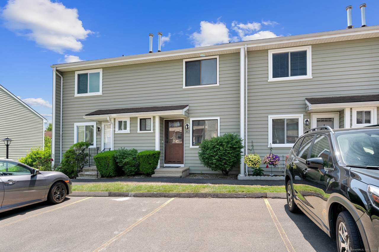 312 Monticello Drive - Photo 1