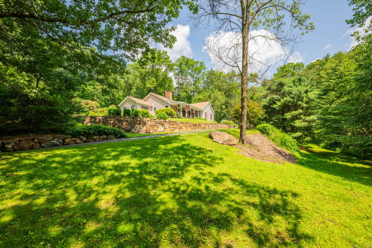 108 Wood Creek Road - Photo 1