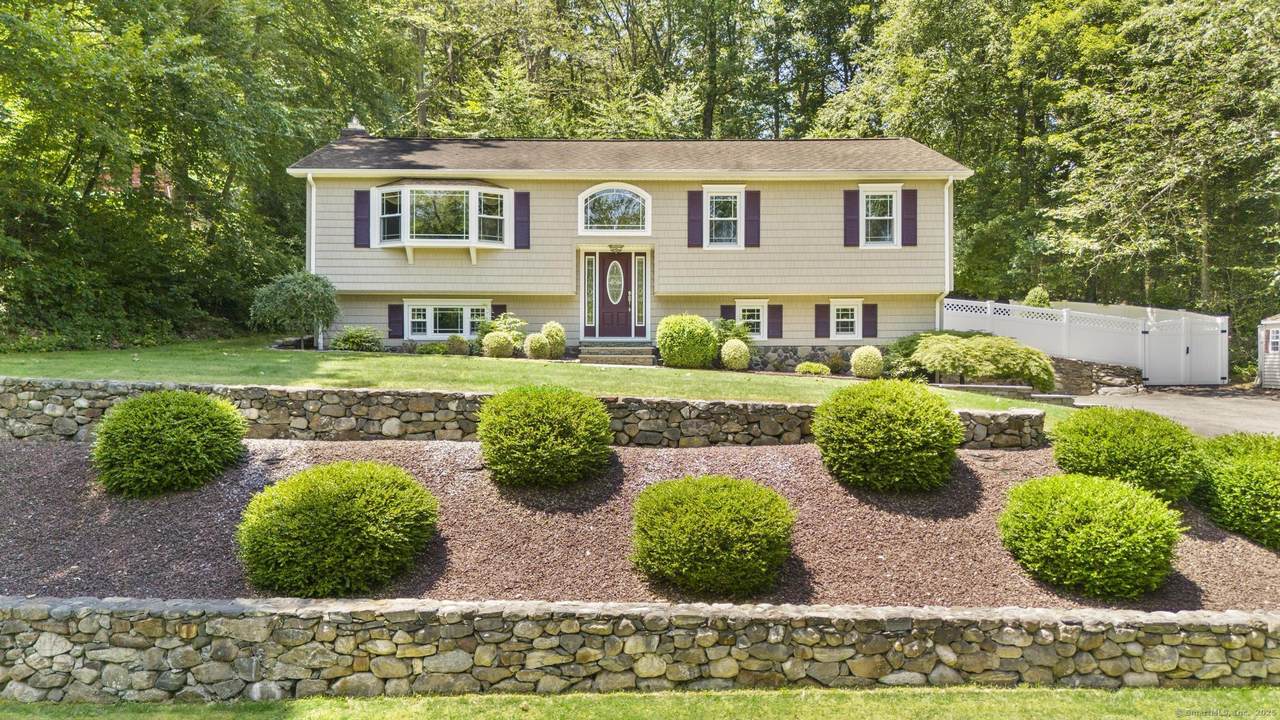137 Quaker Farms Road - Photo 1