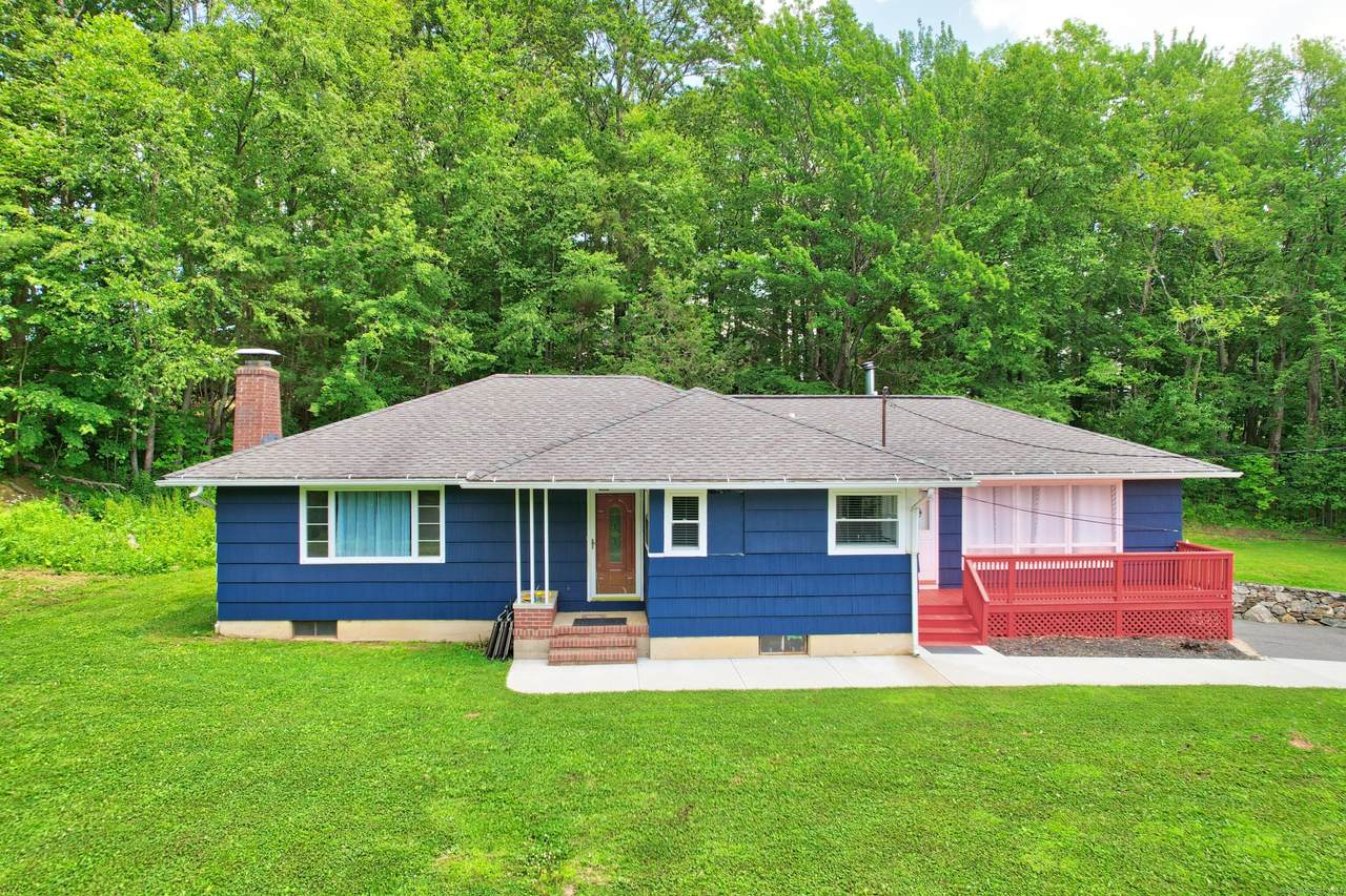 1546 Torringford West Street - Photo 1