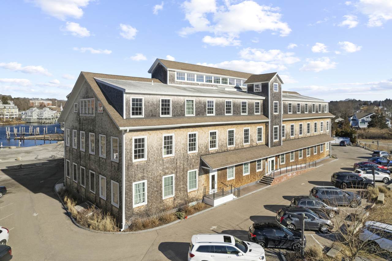 60 Willow Street - Photo 1