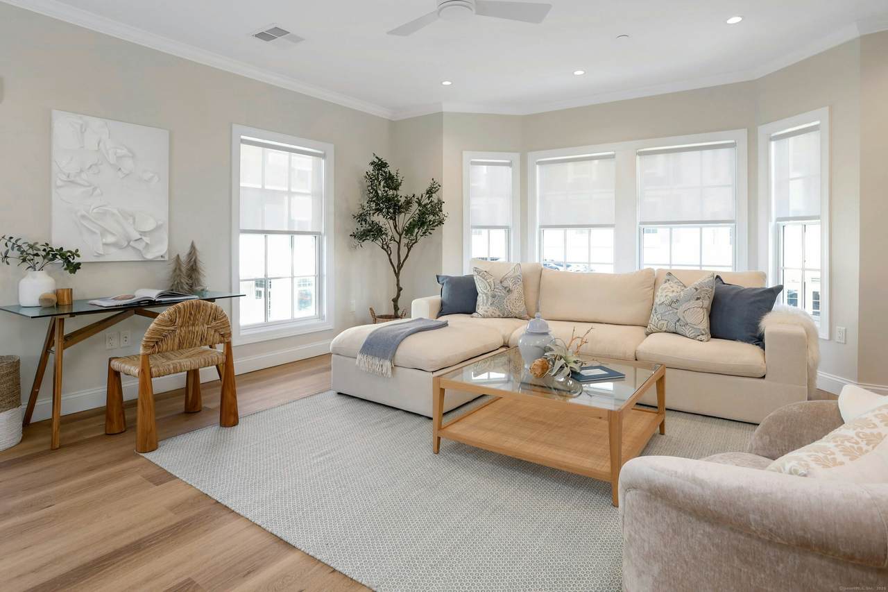 340 Heights Road - Photo 1